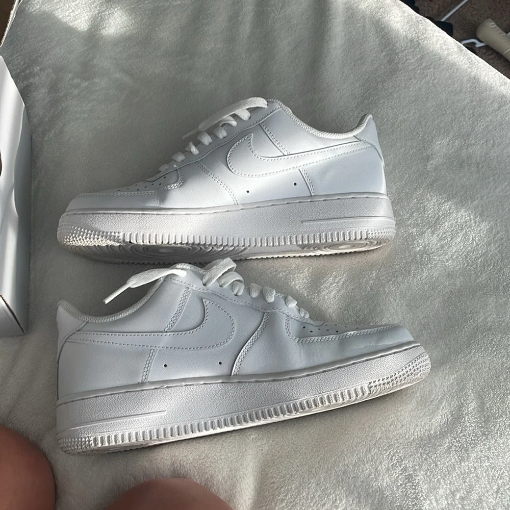 Nike Air Force 1 women’s shoes - Picture 4 of 6